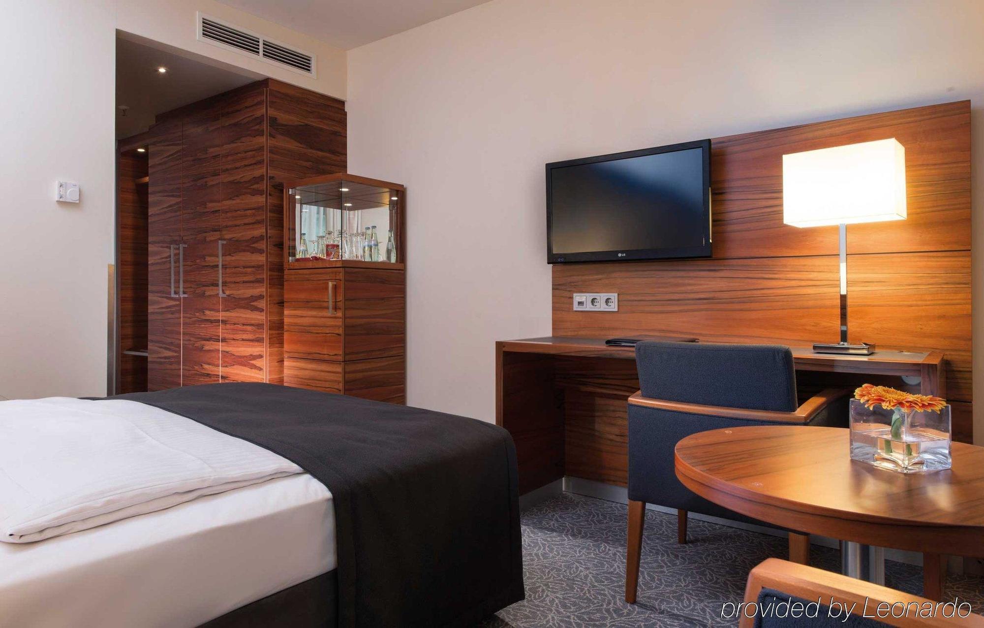 Maritim Hotel Muenchen Kültér fotó